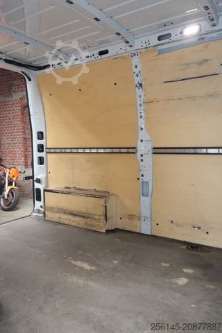 Minibus RENAULT Master Kasten L2H2 TüvNeu 1 Hand Klima Kamera