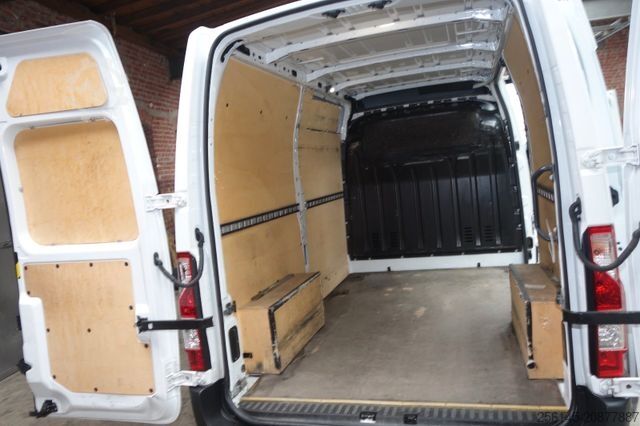 Minibus RENAULT Master Kasten L2H2 TüvNeu 1 Hand Klima Kamera