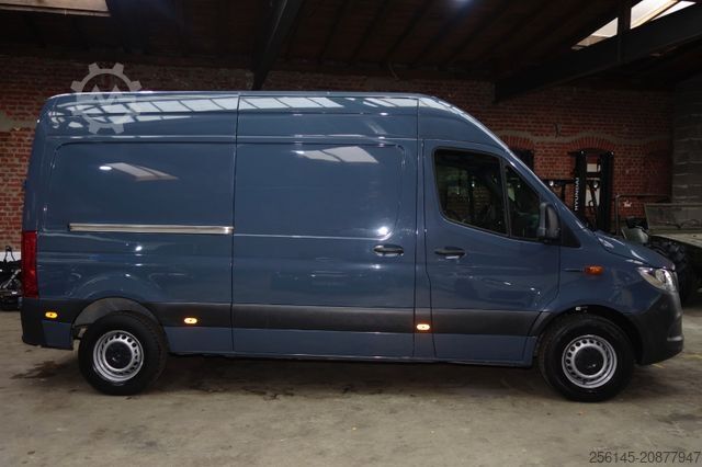 Miniautocarro MERCEDES-BENZ eSprinter Kasten 314 L2 terie Klima
