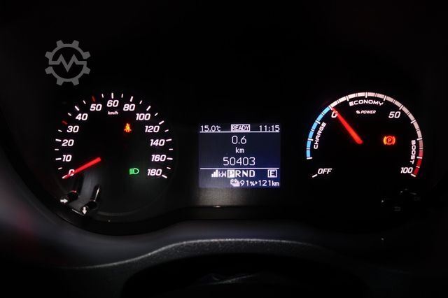 Miniautocarro MERCEDES-BENZ eSprinter Kasten 314 L2 terie Klima