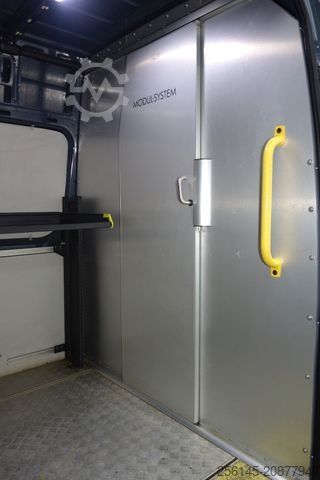 Miniautocarro MERCEDES-BENZ eSprinter Kasten 314 L2 terie Klima