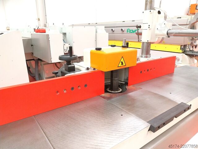 Freza cu ax înclinabil SCM T 150 E