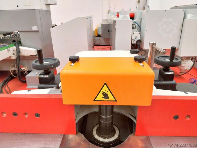 Freza cu ax înclinabil SCM T 150 E
