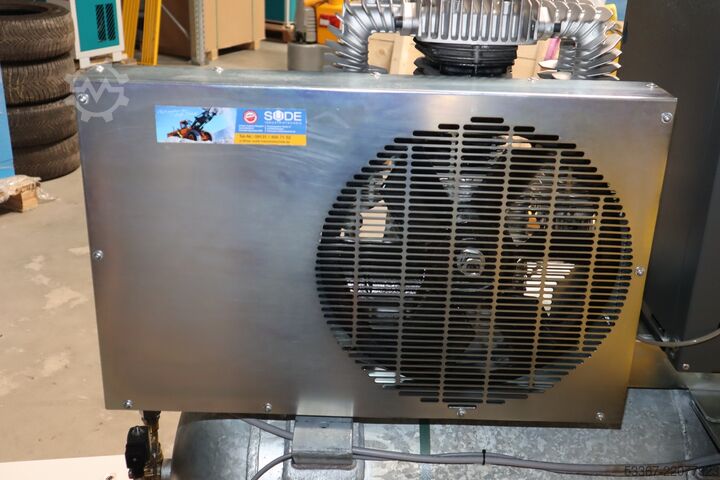 8 kW zuigercompressor, 500 liter ketel Renner RIKO 1400/500 M-KT