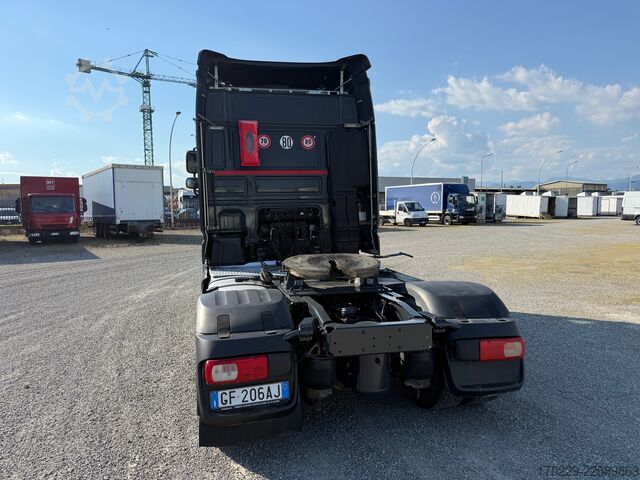 Tracteur routier standard daf XF 510