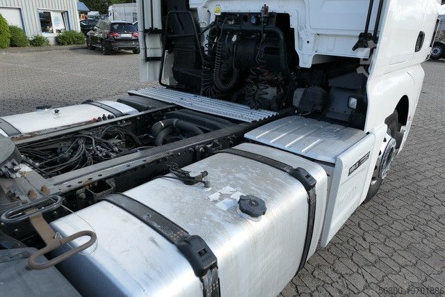 Standard SZM MAN 18.500 TGX 4x2, XXL, Intarder,Standklima,2x Tank