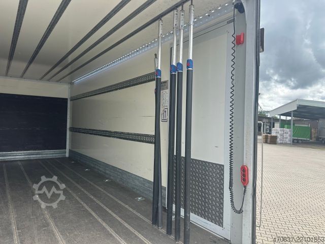 Transporter mit Koffer MERCEDES-BENZ Atego 818 / LBW / Klima