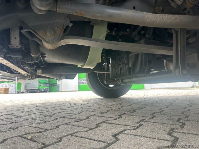 Transporter mit Koffer MERCEDES-BENZ Atego 818 / LBW / Klima
