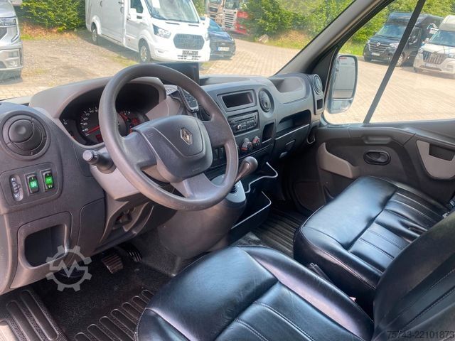 Veetransporter RENAULT Master STX 3 Sitzer  Automatik Haras / Hengste