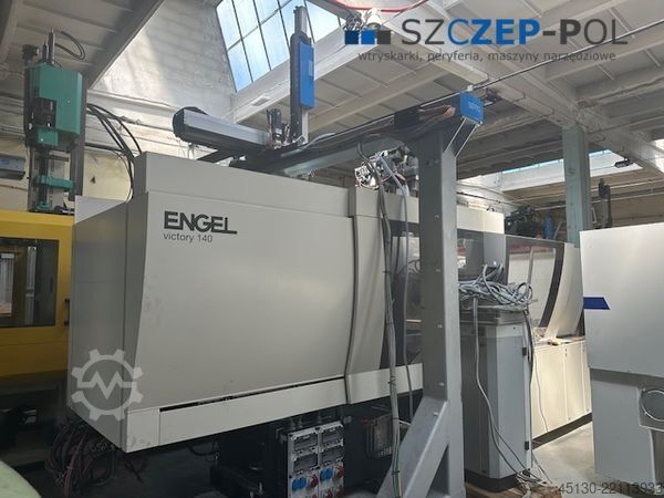μηχανή χύτευσης με έγχυση Engel Victory 330H/200V/140 combi Ecodrive