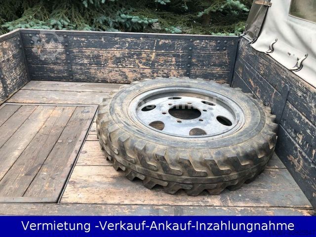 Pick-up furgon MERCEDES-BENZ Damlier-Benz U 25 -Unimog -Cabrio-H Kennzeichen