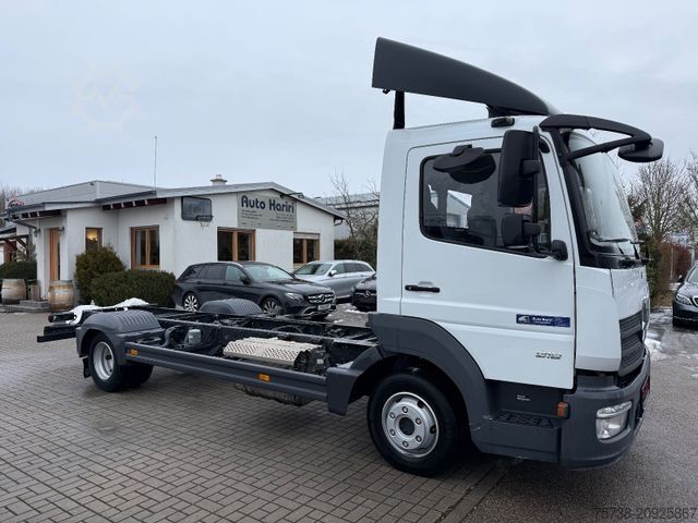 Telaio furgone MERCEDES-BENZ Atego 818 L Fahrgestell/Klima/SCHALTER/EURO6D