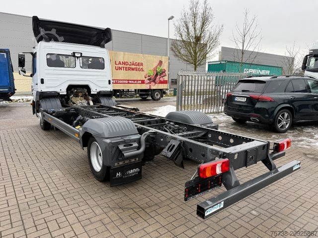 Telaio furgone MERCEDES-BENZ Atego 818 L Fahrgestell/Klima/SCHALTER/EURO6D