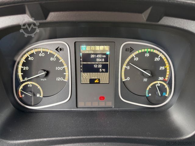 Telaio furgone MERCEDES-BENZ Atego 818 L Fahrgestell/Klima/SCHALTER/EURO6D