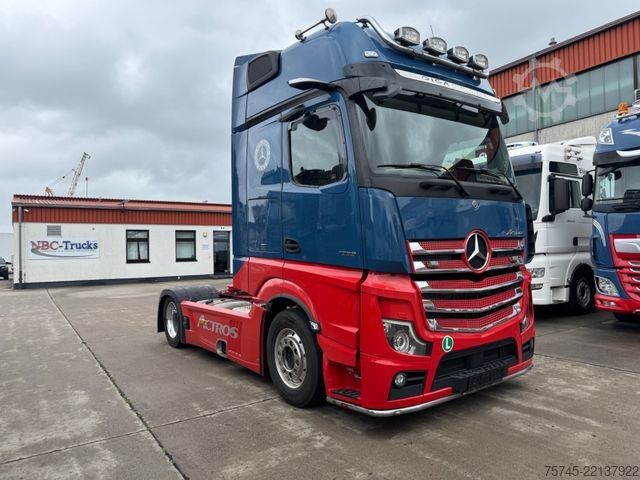 Ciągnik siodłowy typu volume MERCEDES-BENZ ACTROS 1853 * GIGASPACE * ALCOA * STANDKLIMA*TOP