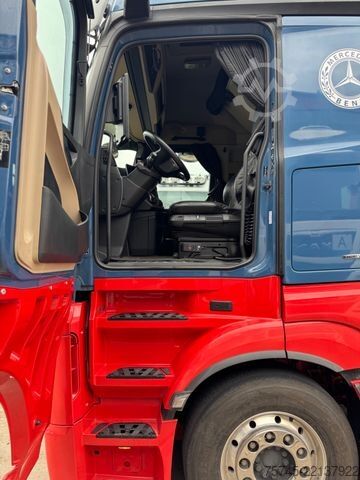 Ciągnik siodłowy typu volume MERCEDES-BENZ ACTROS 1853 * GIGASPACE * ALCOA * STANDKLIMA*TOP
