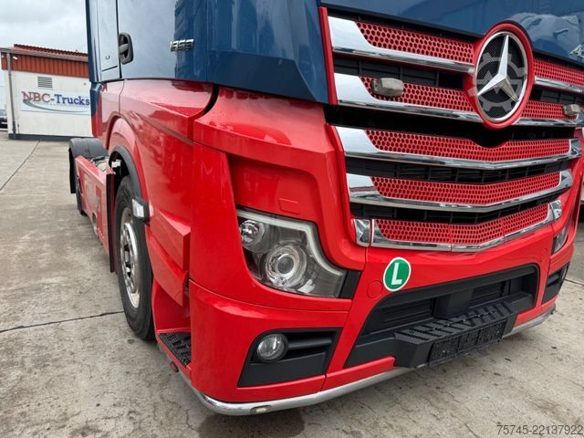 Ciągnik siodłowy typu volume MERCEDES-BENZ ACTROS 1853 * GIGASPACE * ALCOA * STANDKLIMA*TOP