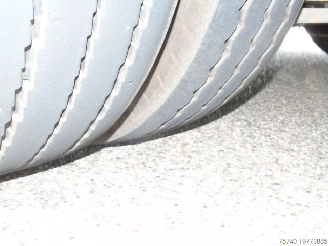 Transportador de automóveis MOL + ramps + 3x axle + steering