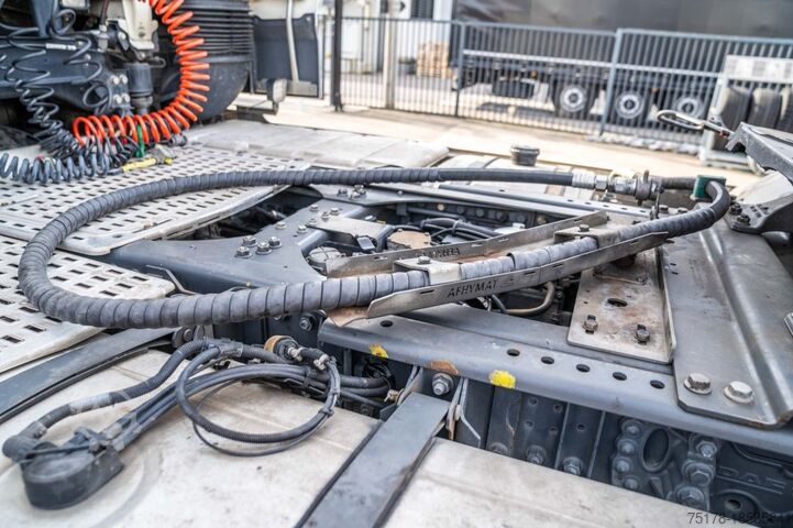 Standard tractor DAF XF 460 + HYDRAULIQUE (50Ton)