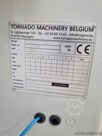 șlefuitor cu bandă lată Houfek Tornado Cindy 400C