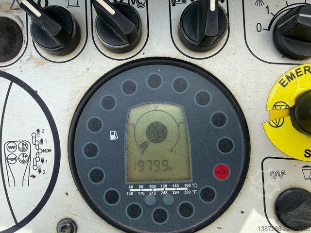 Valjak sa jednim bubnjem BOMAG BW135AD-5 / 2015 BJ / 1.979H / 3.9 T