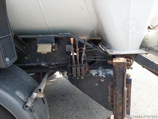 Silo oplegger SCHWINGENSCHLöGL KIPP-SILOAUFLIEGER 60M³, LIFTACHSE,