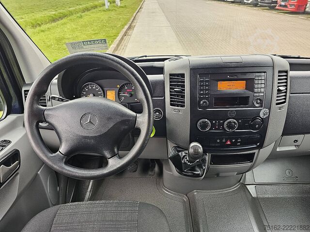 Transporte de passageiros MERCEDES-BENZ SPRINTER 213 ac 9-pers EURO6