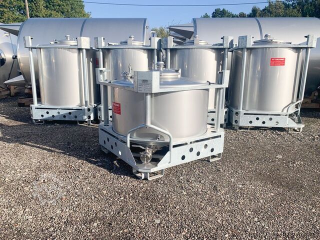 565 liter verwarmbare container van V2A roestvrij staal. Azzini S16300