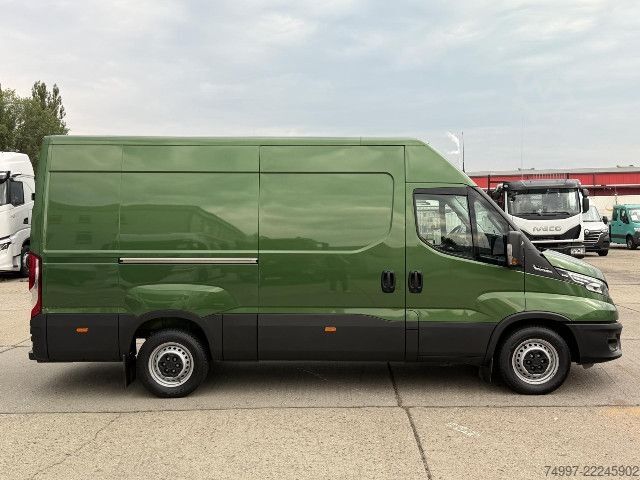 Panelová dodávka IVECO 35S16HA8 V/P AHK / LED / RFK