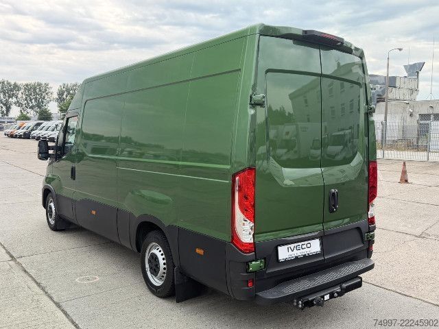 Panelová dodávka IVECO 35S16HA8 V/P AHK / LED / RFK