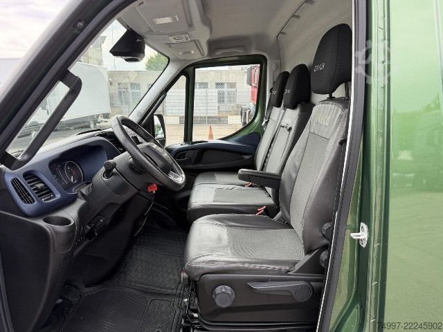 Panelová dodávka IVECO 35S16HA8 V/P AHK / LED / RFK