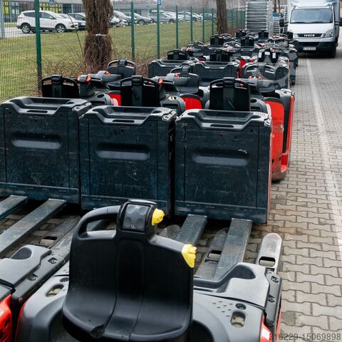 Kézi raklapemelő Linde N20 132