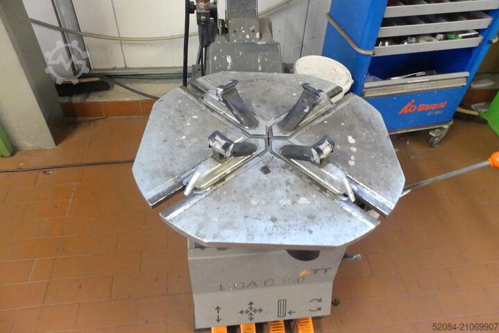 ATT - Reifenmontiermaschine ATT Liga C 130
