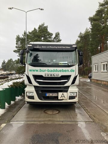 Standard dragbil Iveco 