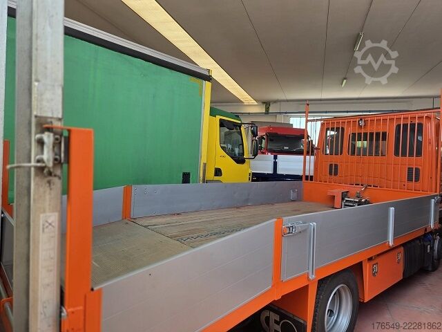 PLATAFORMA CON RAMPAS Iveco ML 80-160