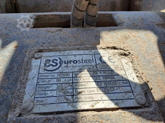 Rupsgraafmachine Volvo EC 220 EL