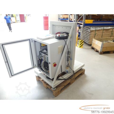 Komponens  Stäubli TX90 industrieller Roboterarm mit kompletter Steuerung und Bedienpanel