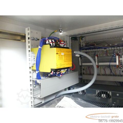 Komponens  Stäubli TX90 industrieller Roboterarm mit kompletter Steuerung und Bedienpanel