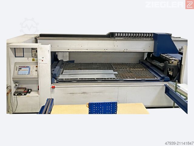 Mașină de tăiat cu laser Trumpf TruLaser 1030