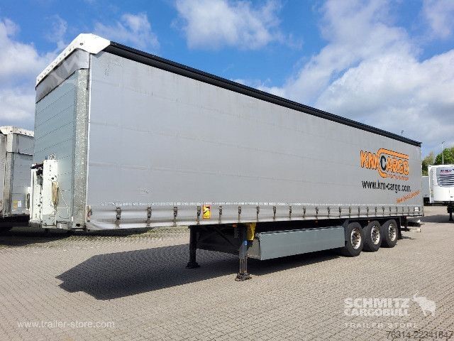 Open semitrailer with tarp Schmitz Cargobull Curtainsider Standard Getränke