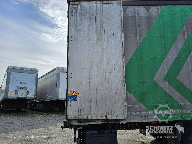 Open semitrailer with tarp Schmitz Cargobull Curtainsider Mega Getränke