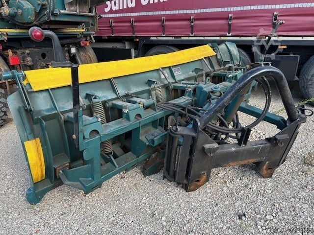 Andere UNIMOG U 1400 4x4,Winterdienst,Schneeschild,Salzstreuer