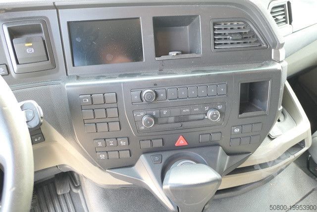 Třístranný sklápěč MAN 41.470 TGS 8x4, Bordmatik, Anbauplatte, Kombitür