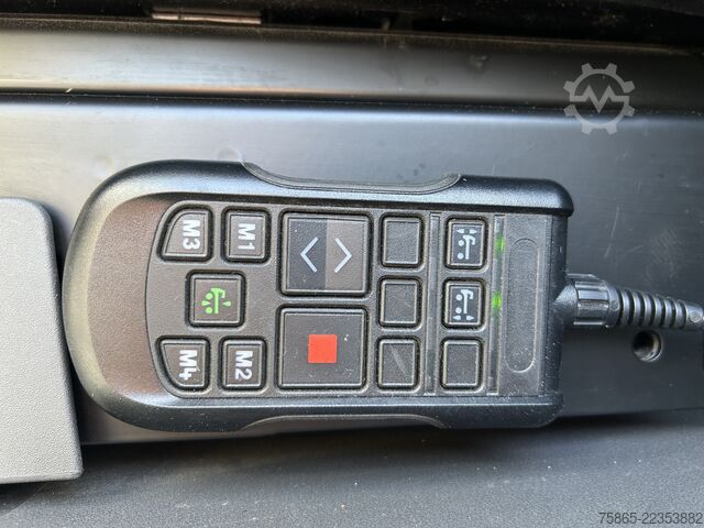Standard-SZM Scania 590S V8 Highline / Retarder / Leder / Vol Lucht...