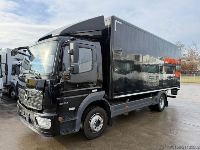 Skříňový nákladní automobil MERCEDES-BENZ ATEGO 1224 L Koffer 6,10 m LBW 1,5 T*ADR