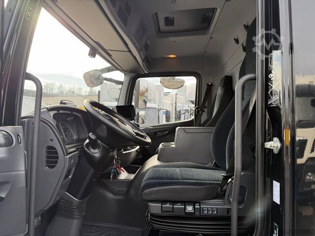 Skříňový nákladní automobil MERCEDES-BENZ ATEGO 1224 L Koffer 6,10 m LBW 1,5 T*ADR