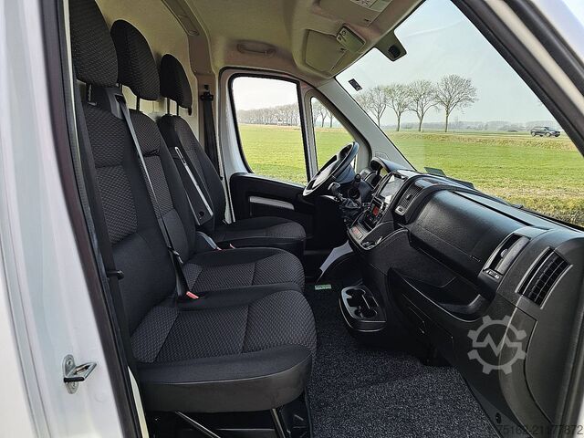 Bestelauto PEUGEOT BOXER 2.2 L3H2 Airco Navi