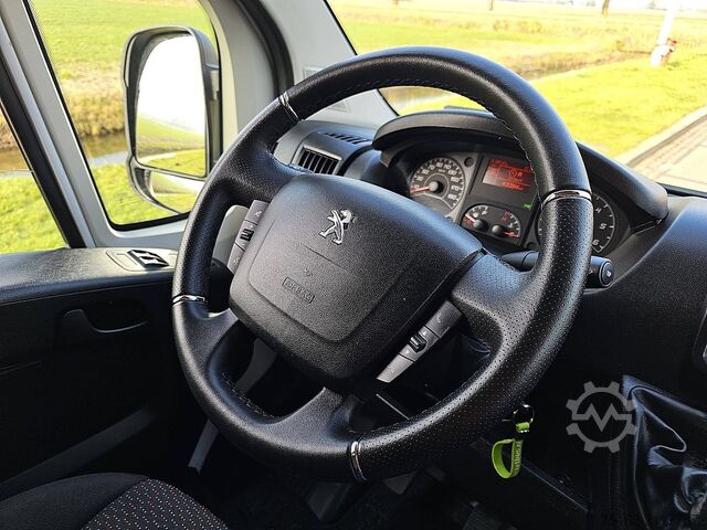 Bestelauto PEUGEOT BOXER 2.2 L3H2 Airco Navi