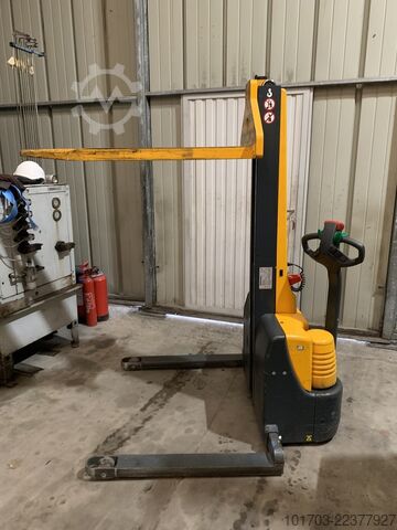  Jungheinrich EMC B10