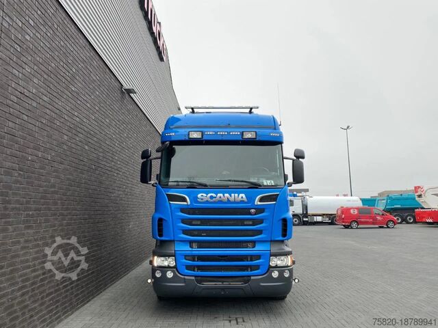 Vrachtwagen met kraan Scania R560 V8 8X2 TREKKER/BAKWAGEN + HIAB 477E-8 HIPR...